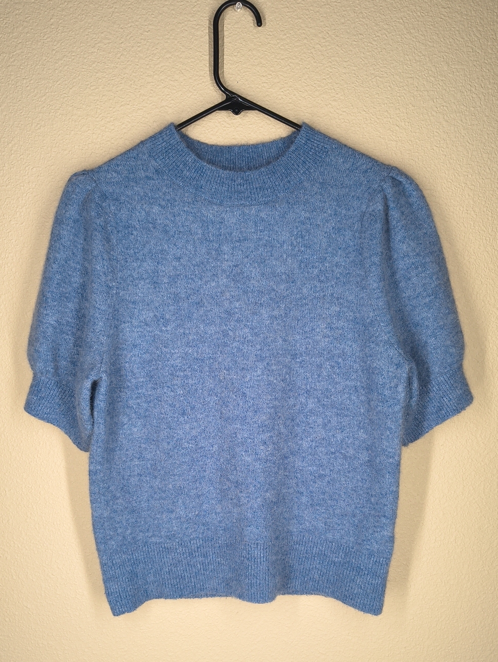 Men's Blue Short-Sleeve Knit Sweater